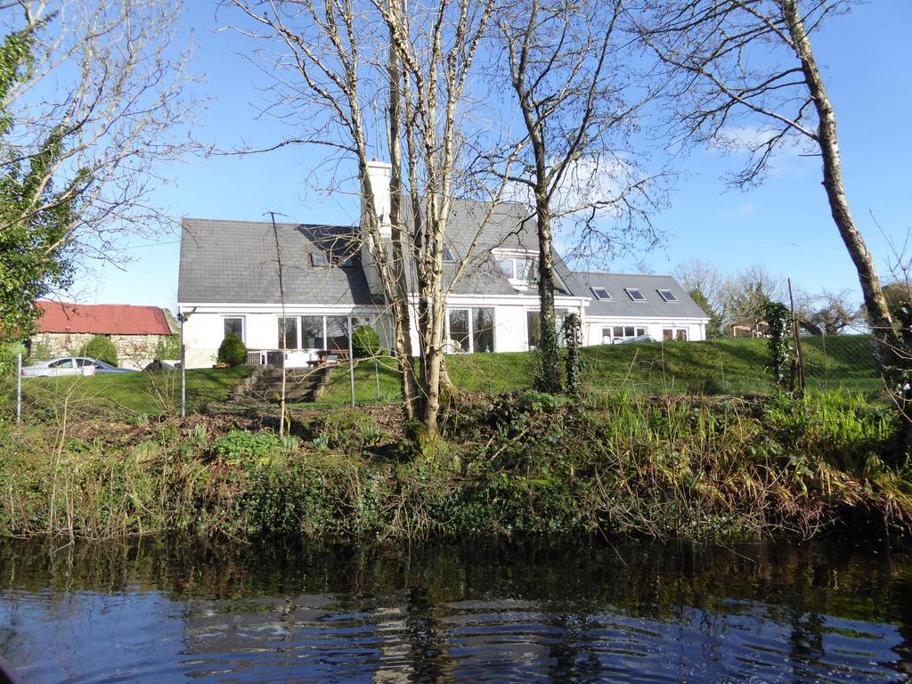 Camillaun Lodge With Lough Corrib Boat Hire Oughterard Extérieur photo