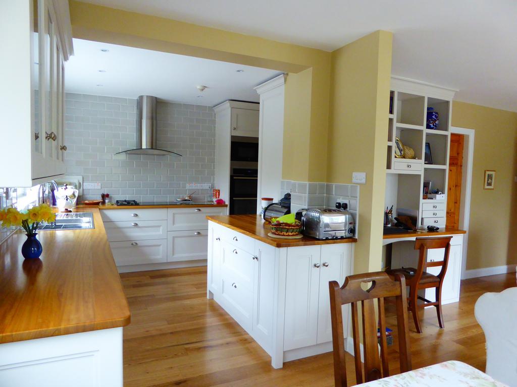 Camillaun Lodge With Lough Corrib Boat Hire Oughterard Extérieur photo