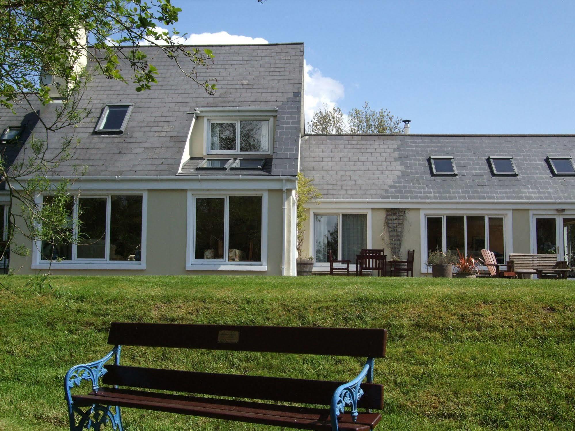 Camillaun Lodge With Lough Corrib Boat Hire Oughterard Extérieur photo